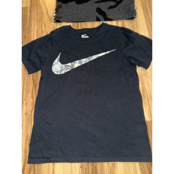 Nike Boys Youth Sz Small S 8 T-shirt Graphic Tee Shirt Cotton Lot - Picture 3 of 10